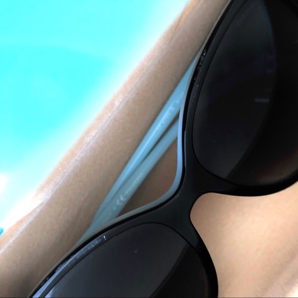 💯 Authentic Tiffany Sunglasses - Picture 7 of 7